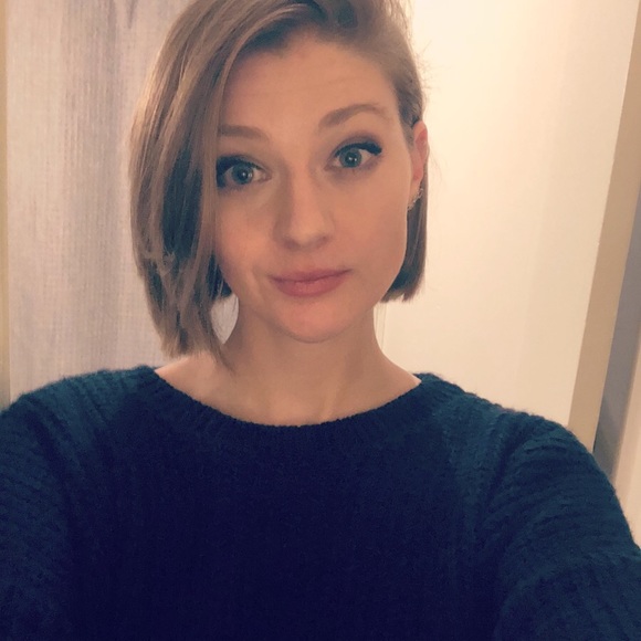 Meet your Posher, Abbey - Picture 1 of 1